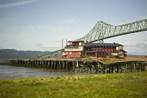 Images Dated 23rd April 2007: View of marina and historic Astoria Bridge on the Columbia River. Astoria, Oregon