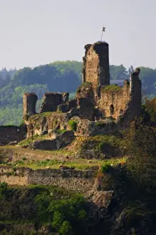 Images Dated 12th May 2004: A view from the Mont Pipet on the ruins of the episcopal chateau Batie on the Mont Salomon mountain