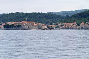 Images Dated 8th July 2006: View across the sea on the town of Korcula on the island of the same name where Marco