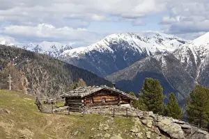 Images Dated 20th May 2010: View over the the Ulten valley (Ultental) with Alpe Pilsbergalm Europe, Central Europe