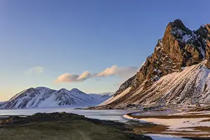 Images Dated 22nd February 2016: Vikurfjall mountain and the Ring Road in southeastern Iceland