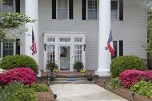 Images Dated 26th April 2011: Virginia, Norfolk. Norfolk Naval Station. Historic officer homes, Georgia House