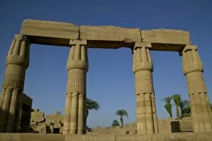 Images Dated 18th October 2005: Visual Art Work on the facing of the architecture Temple of Karnak, Egypt
