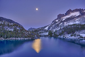 Images Dated 10th September 2011: WA, Alpine Lakes Wilderness, Enchantment Lakes, Full moon over Perfection Lake