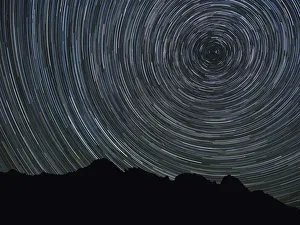WA, Alpine Lakes Wilderness, Ingalls Pass, Star trails around Polaris