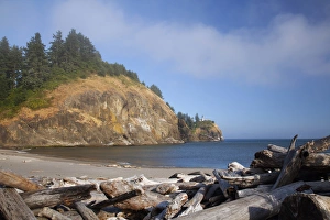 Images Dated 19th August 2011: WA, Cape Disappointment State Park, Cape Disappointment lighthouse; built 1856