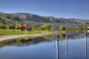Images Dated 10th May 2011: WA, Chelan County, Columbia River along highway 97 at Daroga State Park