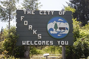 WA, Forks, City welcome sign