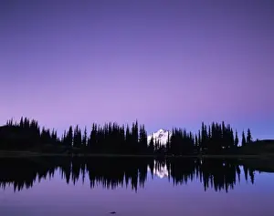 WA, Glacier Peak Wilderness, Glacier Peak at Image Lake, at sunrise