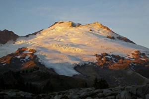 WA, Mount Baker National Recreation Area, Park Butte, Mount Baker at sunset
