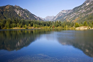 WA, Mount Baker Snoqulamie National Forest, Gold Creek Pond