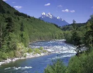 Images Dated 2nd July 2007: WA, Mt. Baker Snoqualmie NF, Skykomish River with Gunn and Merchant Peaks in background