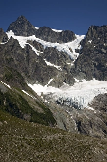 Images Dated 13th August 2006: WA, Mt. Baker Wilderness, Mt. Shuksan from Lake Ann
