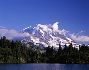 Images Dated 2nd August 2012: WA, Mt. Rainier NP, Mt. Rainier and Eunice Lake