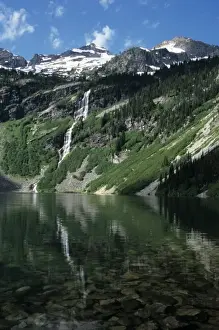 Images Dated 28th July 2008: WA, Okanogan NF, Rainy Lake with view of Lyall galcier and Frisco Mountains