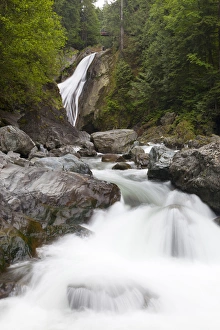 WA, Olallie State Park, Twin Falls, Lower fall on the Snoqualmie River