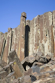 Images Dated 7th May 2009: WA, Othello, Columbia National Wildlife Refuge, columnar basalt formation