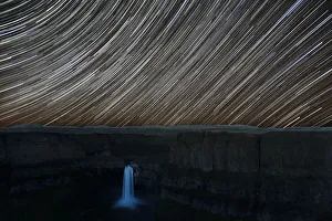 Images Dated 30th April 2016: WA, Palouse Falls State Park, Palouse Falls, with star trail