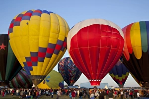 Images Dated 24th September 2011: WA, Prosser, The Great Prosser Balloon Rally, Launching hot air balloons