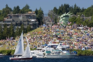 Images Dated 4th July 2007: WA, Seattle, Gasworks Park, 4th of July