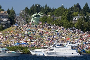 WA, Seattle, Gasworks Park, 4th of July
