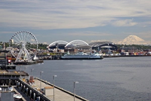 Images Dated 27th June 2012: WA, Seattle, The Seattle Great Wheel, at Pier 57 on the waterfront