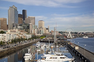 WA, Seattle, The Seattle Great Wheel, and Seattle Skyline from Pier 66