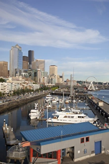 Images Dated 27th June 2012: WA, Seattle, The Seattle Great Wheel, and Seattle Skyline from Pier 66