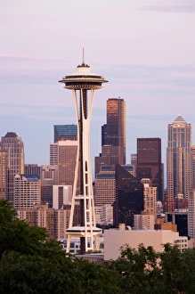 Images Dated 9th July 2006: WA, Seattle, Seattle skyline with Space Needle, view from Kerry Park