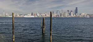 Images Dated 1st September 2007: WA, Seattle, Seattle skyline, view from Alki, West Seattle