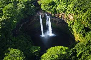 Images Dated 21st October 2015: Wailua Falls, Wailua River State Park, Kauai, Hawaii, USA