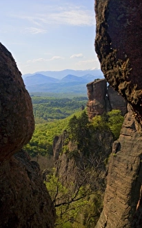 Images Dated 17th April 2007: A walk throught Belogradchik Castle Ruins viewing the valley with rock formations