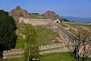 Images Dated 17th April 2007: A walk throught Belogradchik Castle Ruins viewing the valley with rock formations