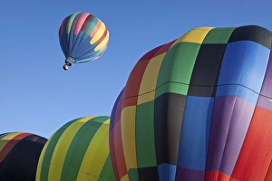 Images Dated 8th May 2010: Walla Walla Hot Air Balloon Stampede