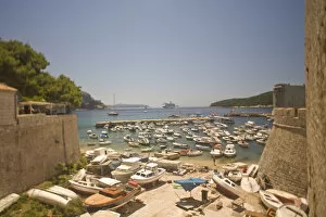 Images Dated 8th July 2007: Walled City of Dubrovnik, Southeastern Tip of Croatia, Dalmation Coast, Adriatic Sea