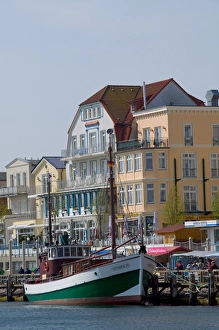Images Dated 29th April 2004: warnemunde harbor