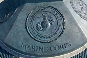 Images Dated 18th June 2005: Washington, DC, National WWII Memorial, Marine Corps emblem
