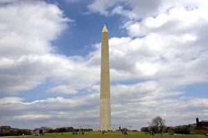 Images Dated 8th April 2007: The Washington Monument in Washington, D.C
