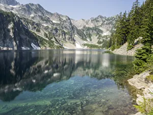 Images Dated 13th November 2018: Washington State, Alpine Lakes Wilderness. Snow Lake