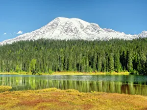 Images Dated 25th January 2024: Washington State, Mount Rainier National Park