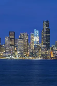 Images Dated 3rd March 2020: Washington State, Seattle. Skyline at Twilight