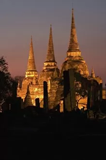 Images Dated 6th February 2005: Wat Phra Si Sanphet Temple, Ayutthaya, Thailand