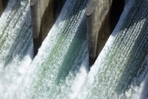Images Dated 29th December 2010: Water spilling from Clyde Dam, Clyde, Central Otago, South Island, New Zealand