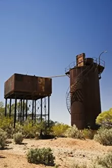 Images Dated 11th September 2006: Water Towers, Beresford Bore Historic Railway Siding (Old Ghan Railway), Oodnadatta