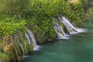 Images Dated 17th May 2007: Waterfall, Plitvice Lakes National Park and UNESCO World Heritage cite, Croatia