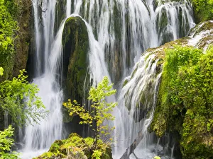 Images Dated 6th May 2015: Waterfalls in the Parco Nazionale dei laghi di Plitvice