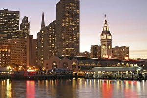 Images Dated 21st October 2008: Waterfront Ferry Building, 2009, San Francisco California