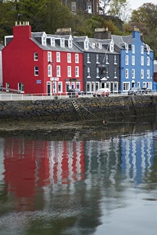 Images Dated 9th May 2010: Waterfront, Tobermory, Isle of Mull, Scotland, United Kingdom