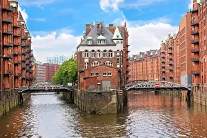 Images Dated 2000: Waterfront warehouses in the Speicherstadt warehouse district of Hamburg, Germany