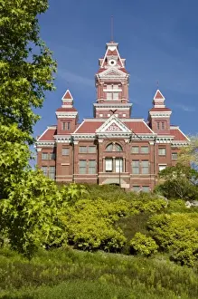 Images Dated 31st May 2007: Whatcom Museum of History and Art on Prospect Street housed in a beautiful 1890s era courthouse